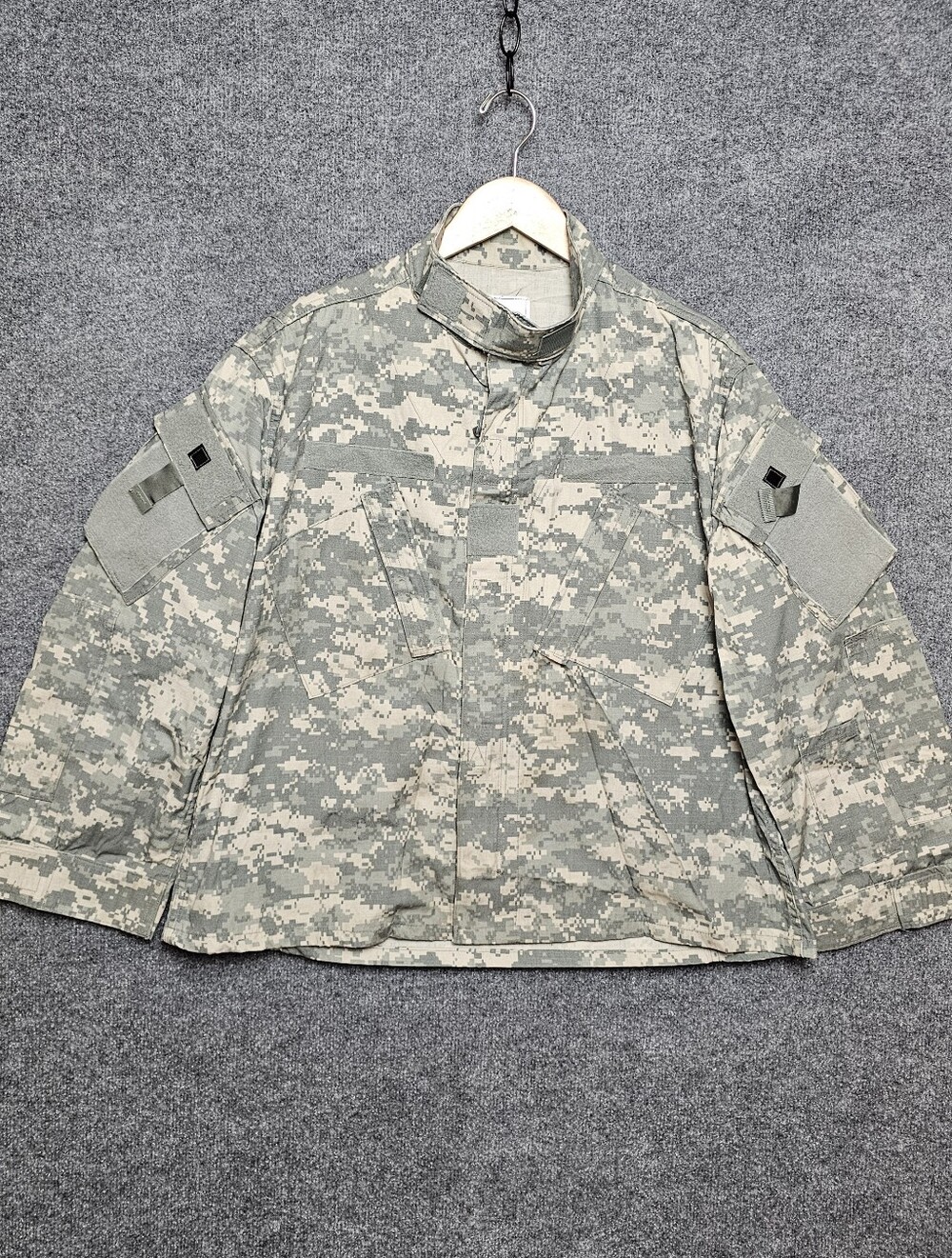 US Army ACU Digital Camo Combat Uniform Jacket Coat- Large X-Short